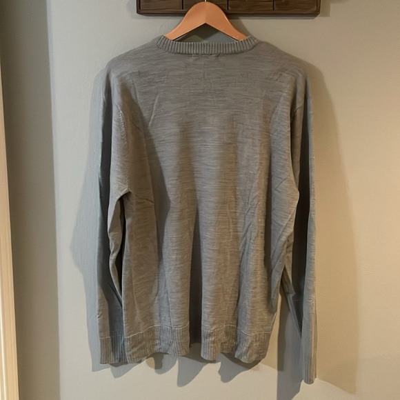 Smartwool 100% wool V Neck Long Sleeve Sweatet Gray XL - Picture 5 of 5